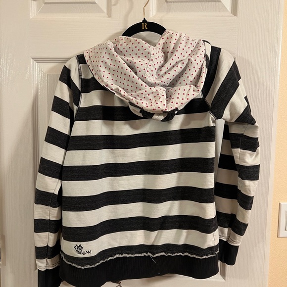 Volcom Black and White Striped Hoodie with Pink polkadot hood- women’s M - Picture 7 of 8